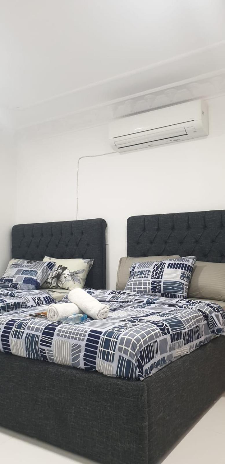 Private Couples Attached Bathroom & Free Private Parking Hourly Rates Available Abu Dhabi