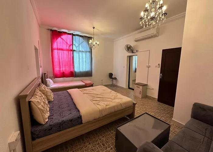 Motel Private Couples Rooms Attached Bathroom & Free Private Parking Hourly Rates Available