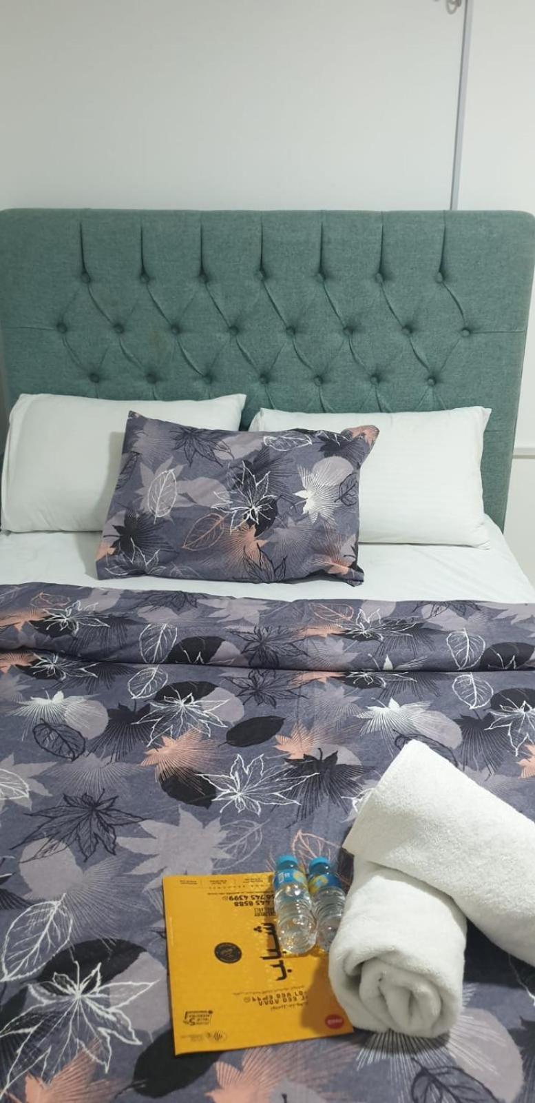 Love hotel Private Couples Attached Bathroom & Free Private Parking Hourly Rates Available