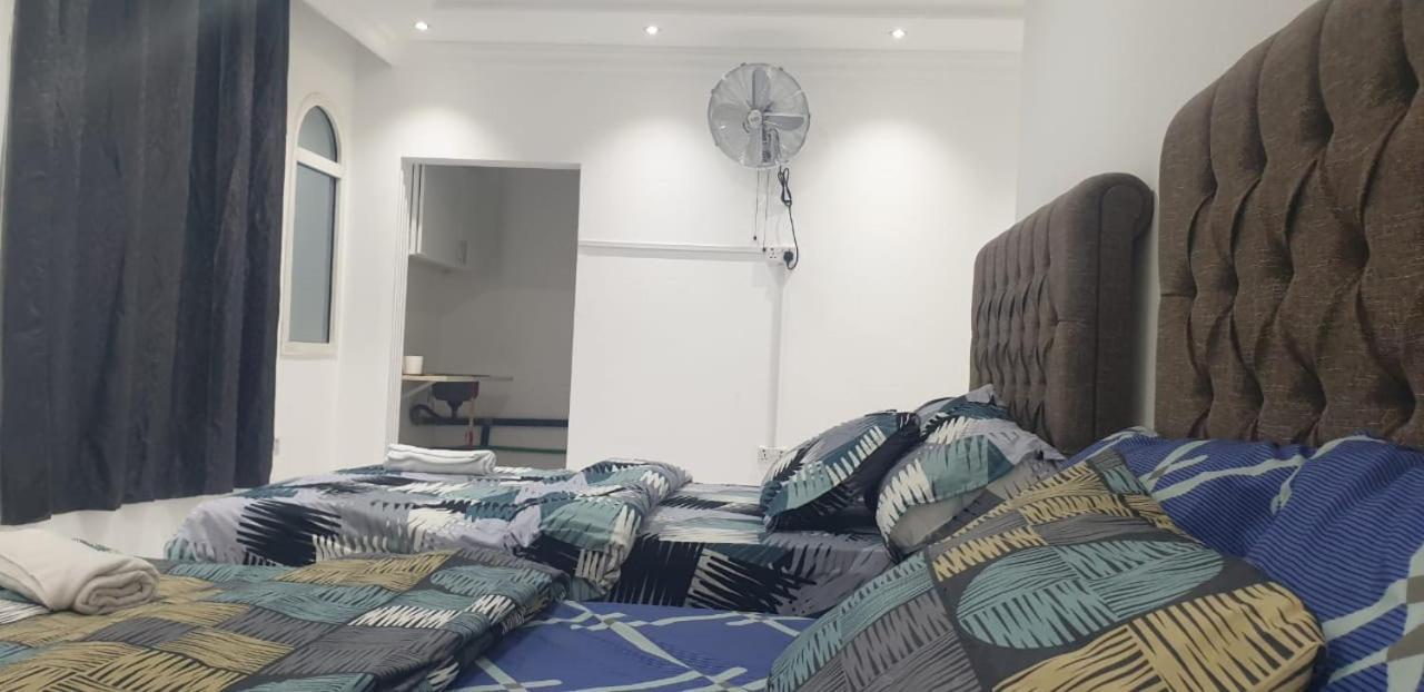 Love hotel Private Couples Attached Bathroom & Free Private Parking Hourly Rates Available Abu Dhabi