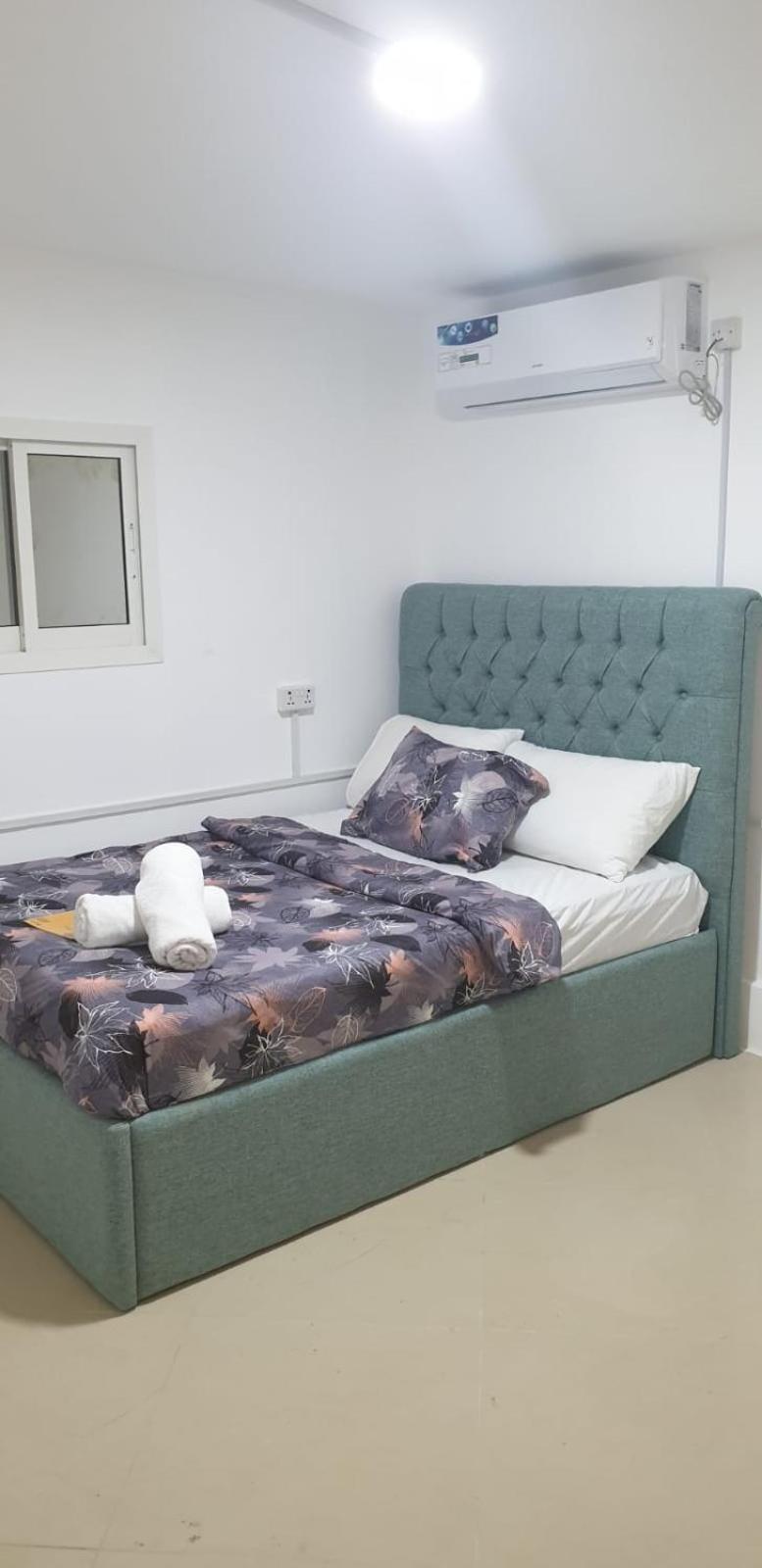 Love hotel Private Couples Attached Bathroom & Free Private Parking Hourly Rates Available Abu Dhabi