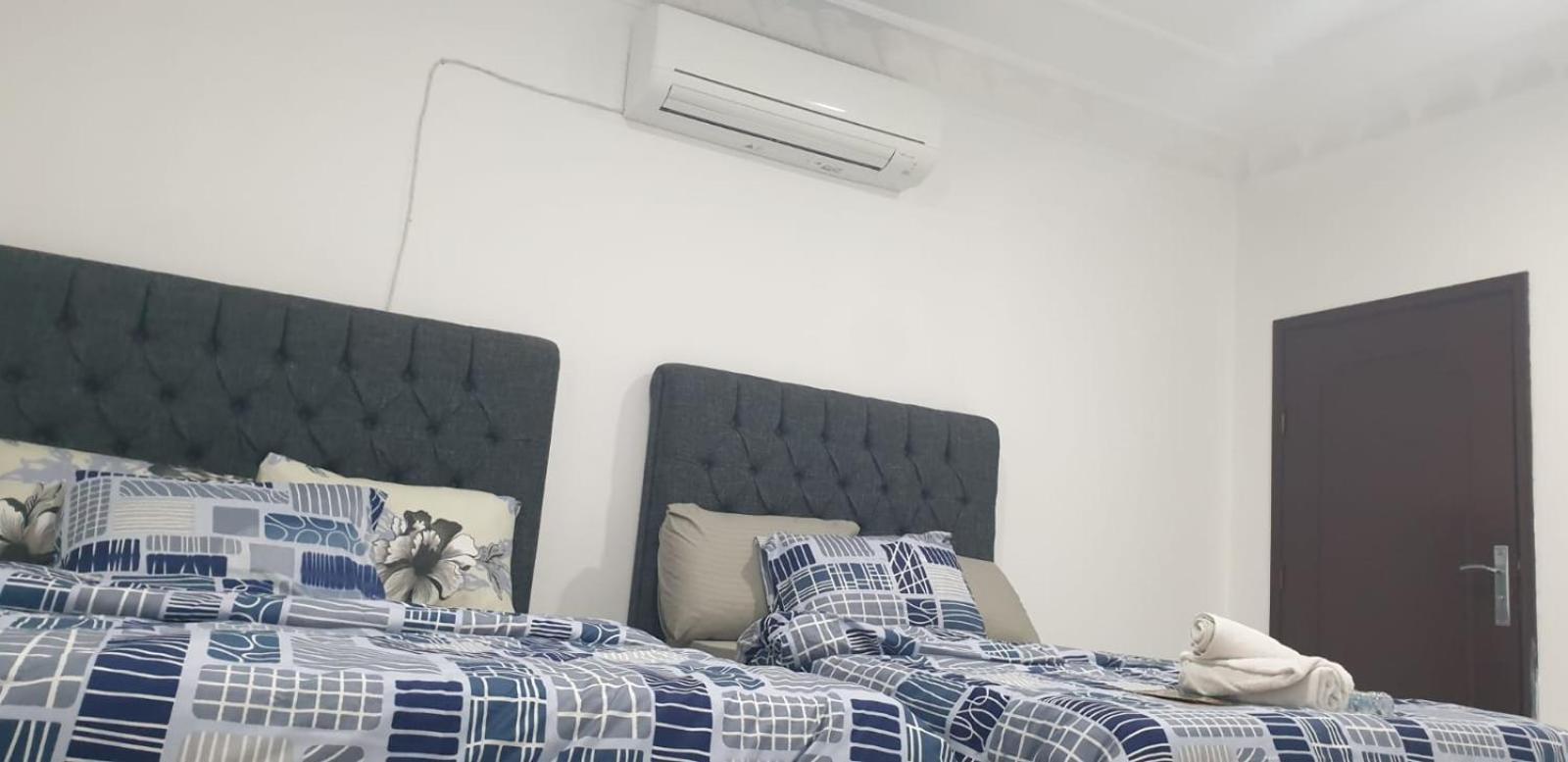 Private Couples Attached Bathroom & Free Private Parking Hourly Rates Available Love hotel Abu Dhabi