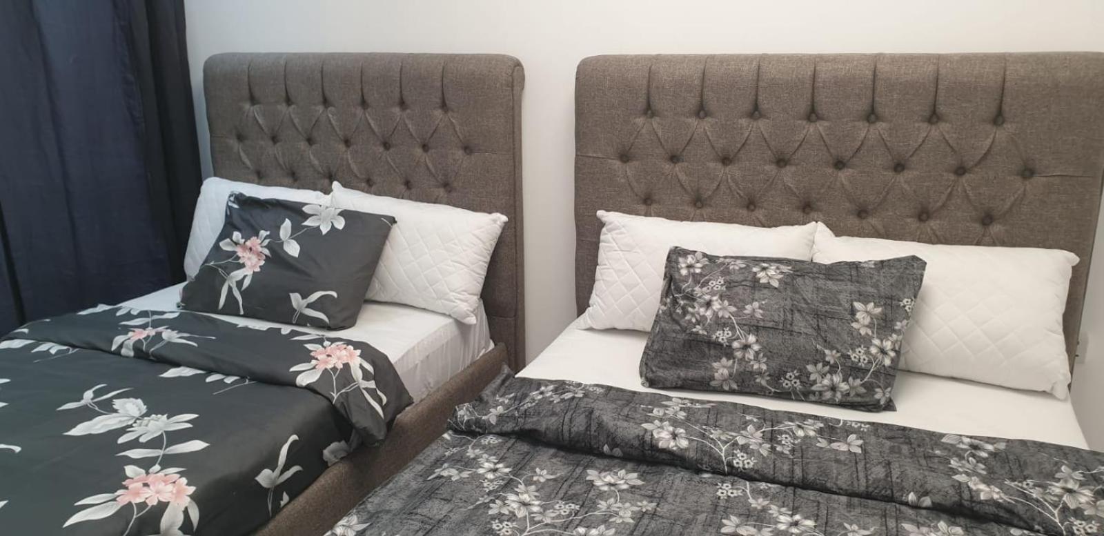 Private Couples Attached Bathroom & Free Private Parking Hourly Rates Available Abu Dhabi