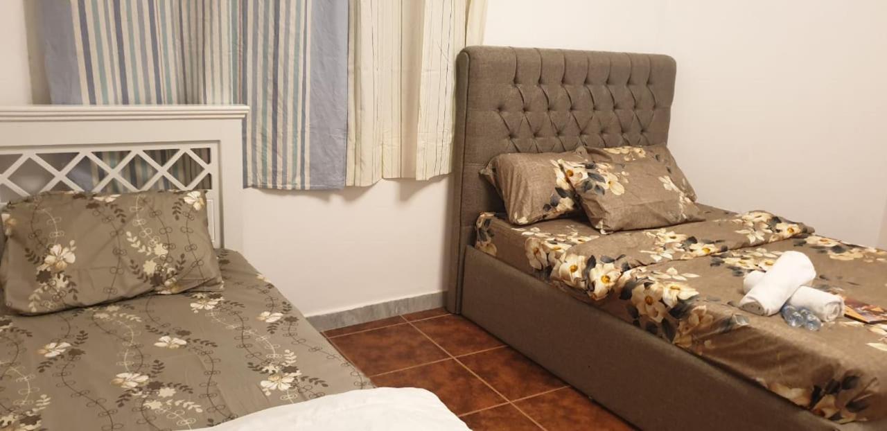 Private Couples Attached Bathroom & Free Private Parking Hourly Rates Available Love hotel Abu Dhabi