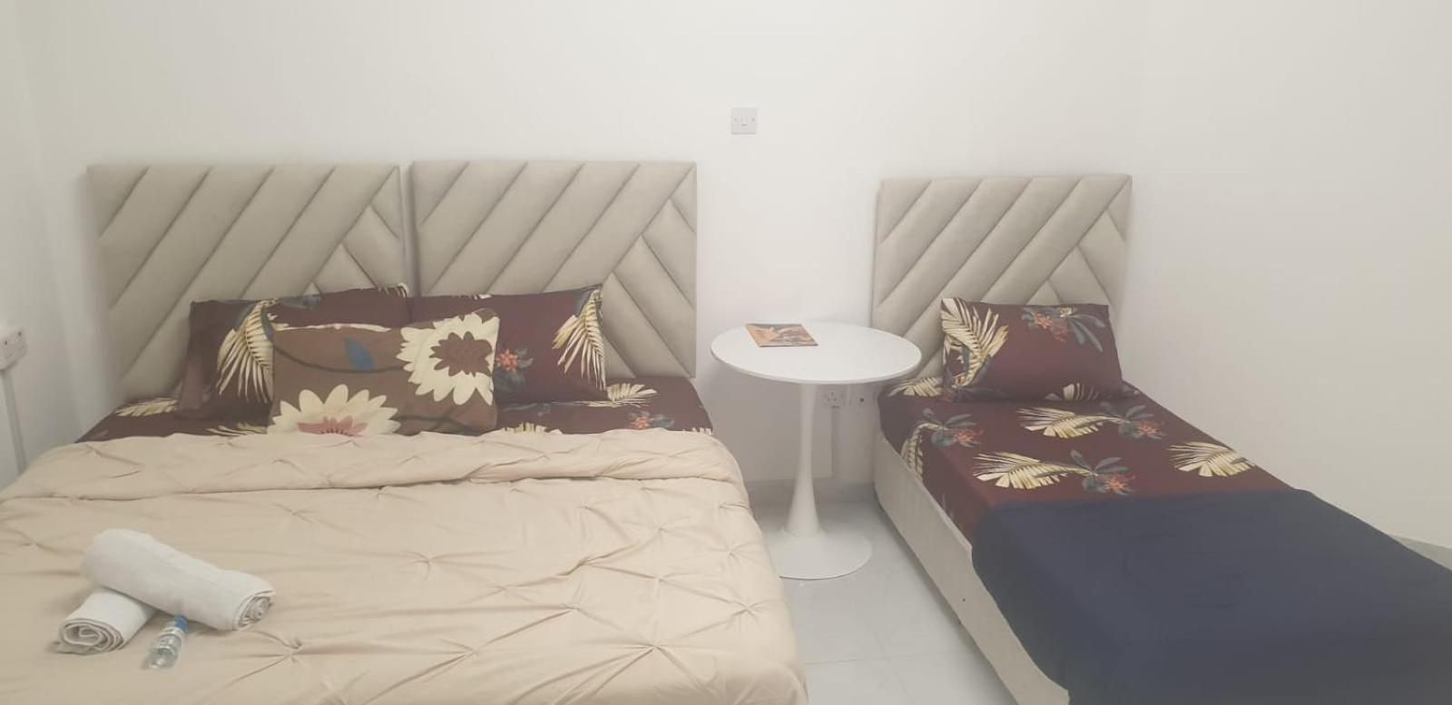 Private Couples Attached Bathroom & Free Private Parking Hourly Rates Available Love hotel Abu Dhabi
