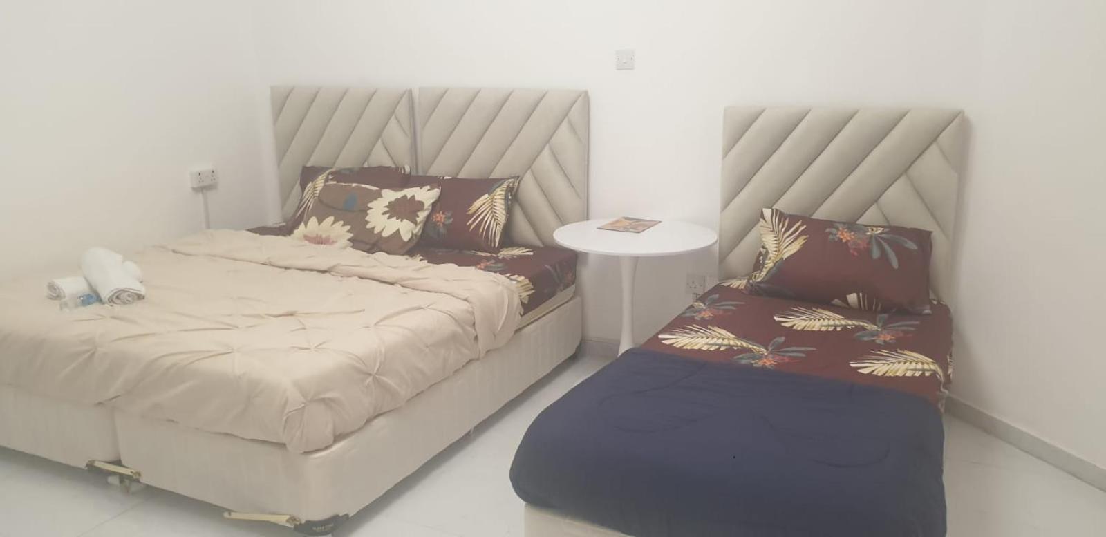 Private Couples Attached Bathroom & Free Private Parking Hourly Rates Available Abu Dhabi