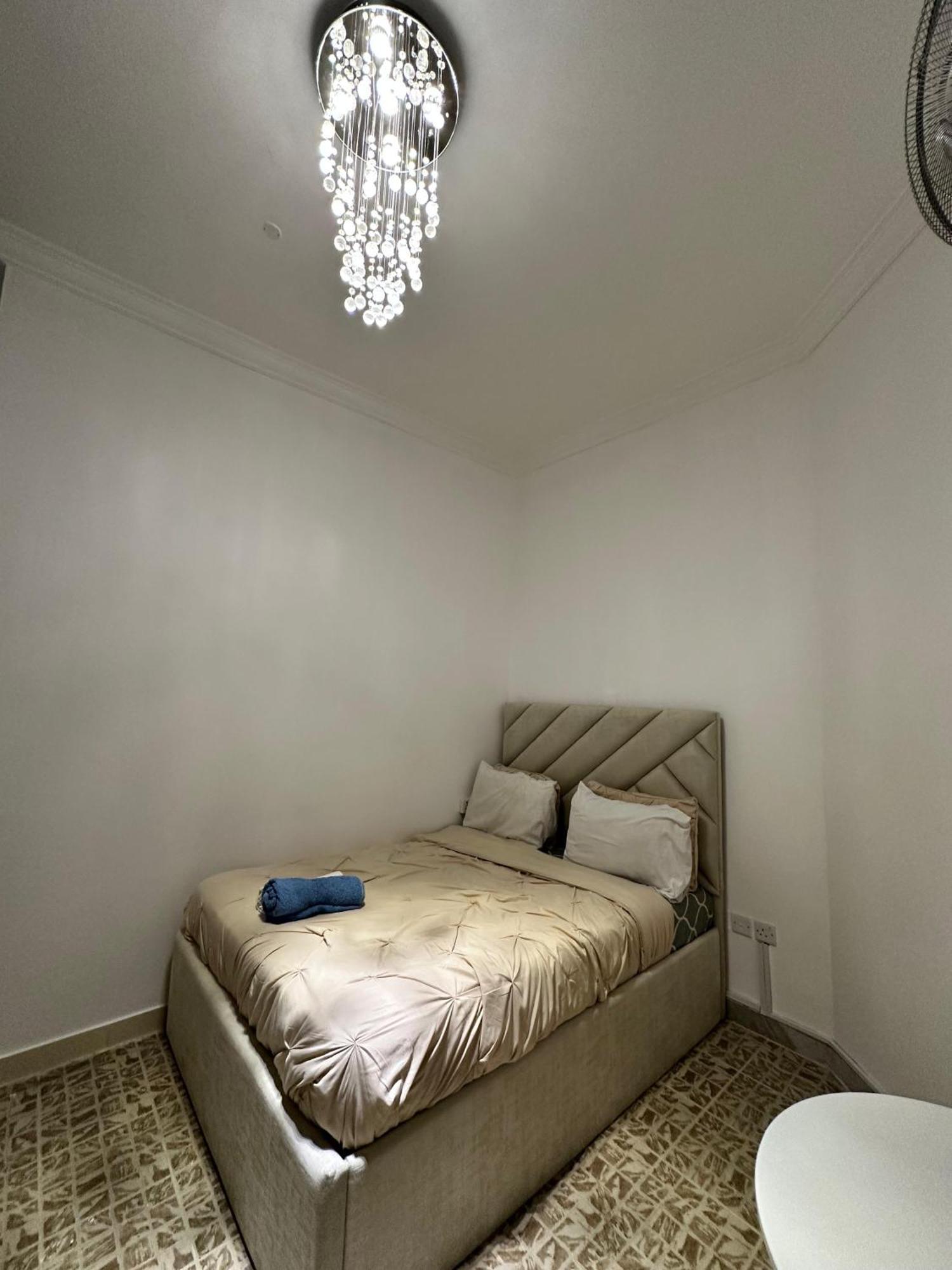 Private Couples Attached Bathroom & Free Private Parking Hourly Rates Available Love hotel Abu Dhabi
